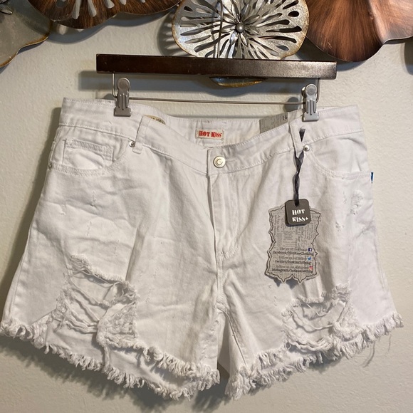 HOT KISS Jean short. Size 14 - Picture 1 of 3